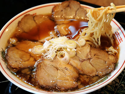 奥多摩湖畔 のんきや 手打チャーシューメン（醤油・味噌）